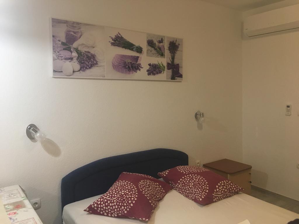 Apartments Pomalo Makarska Bagian luar foto